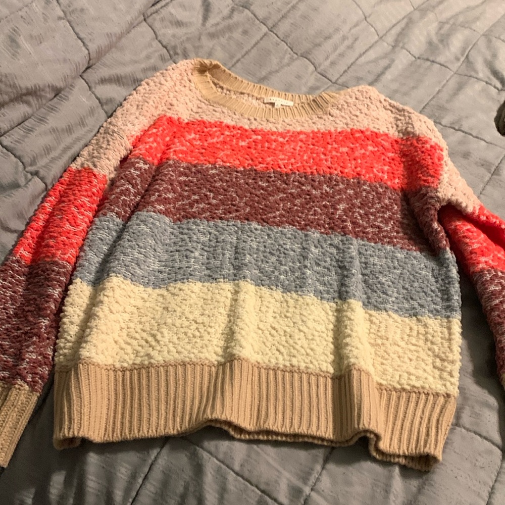 Women’s sweater.
